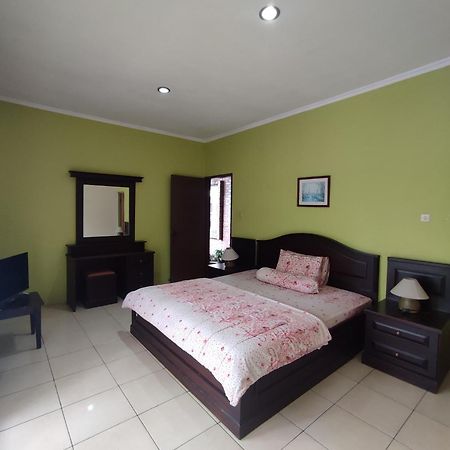 Maribaya Family Guest House Syariah Lembang Esterno foto