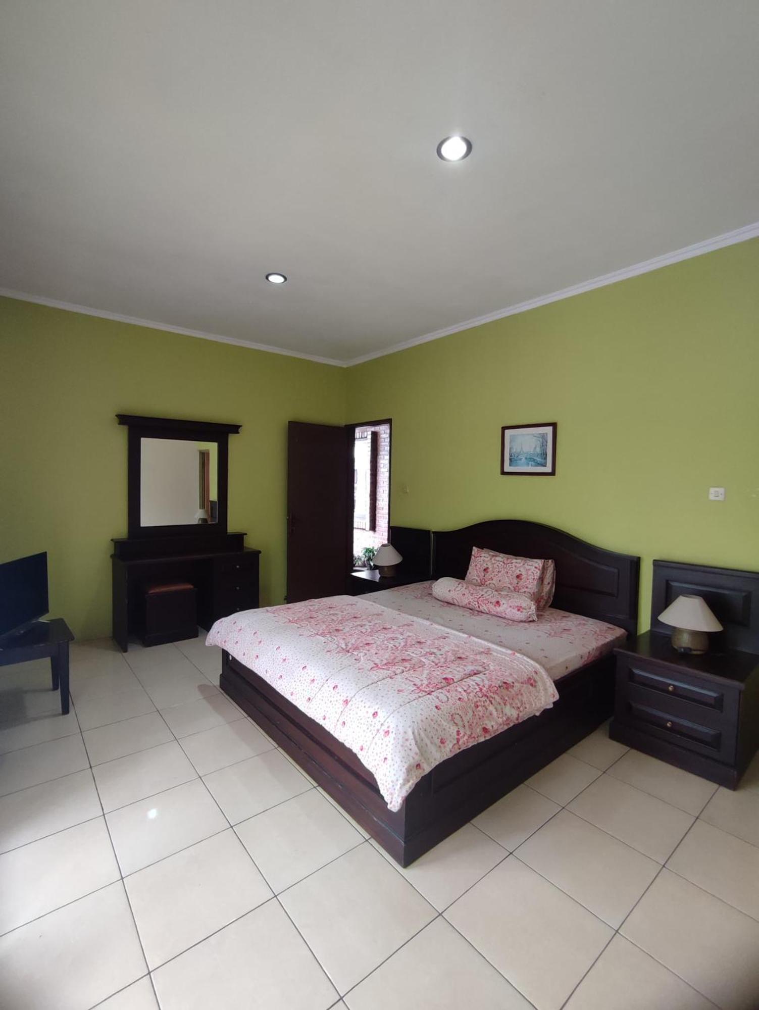 Maribaya Family Guest House Syariah Lembang Esterno foto